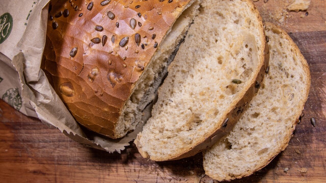 Cara Diet Sehat dengan Roti Gandum, Lengkap Tips Konsumsi